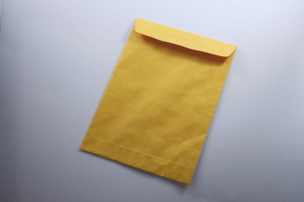 ENVELOPE OURO 97X125