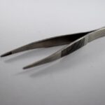 PINÇA TIPOGRÁFICA COM PONTA